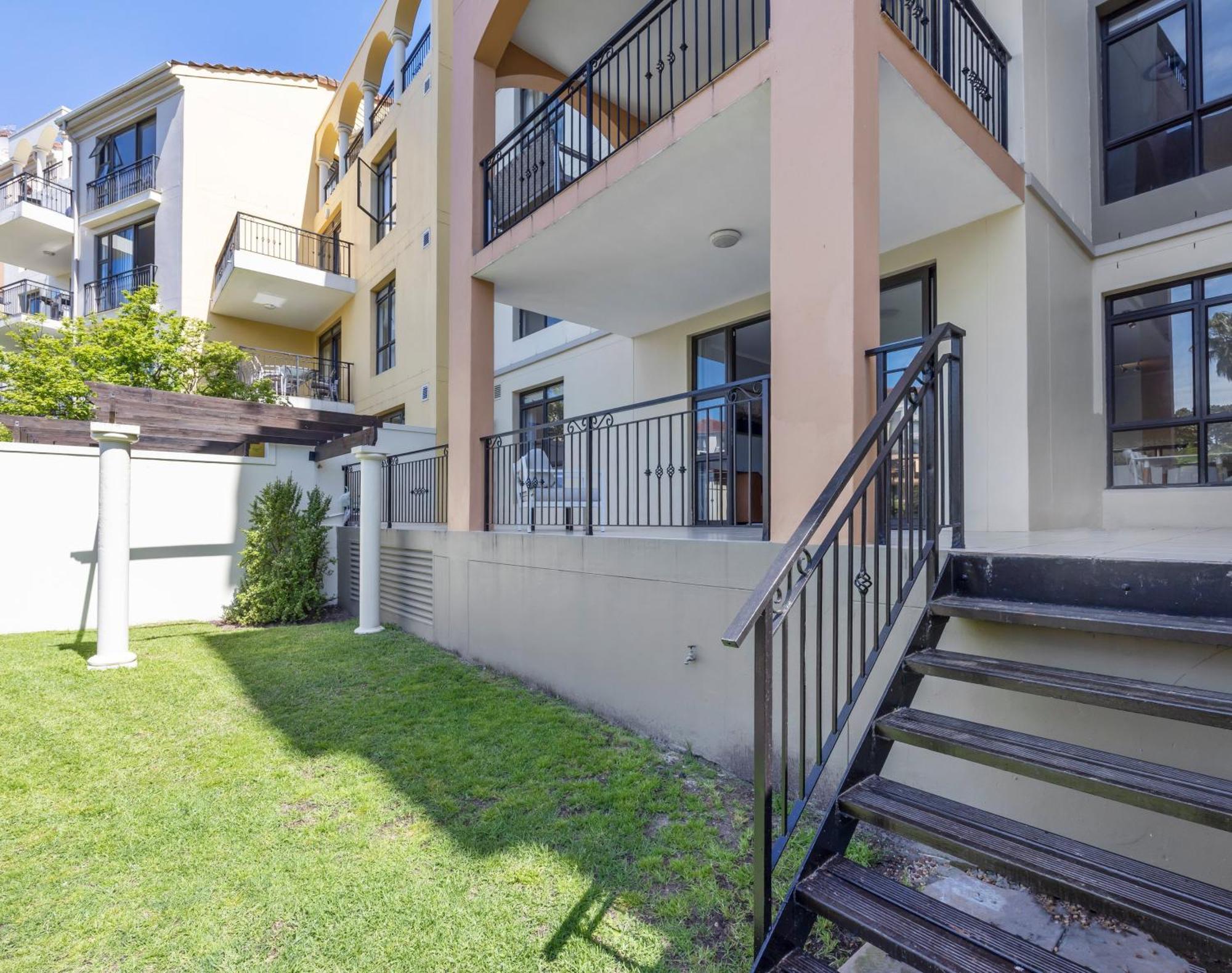 Capri On Apartment